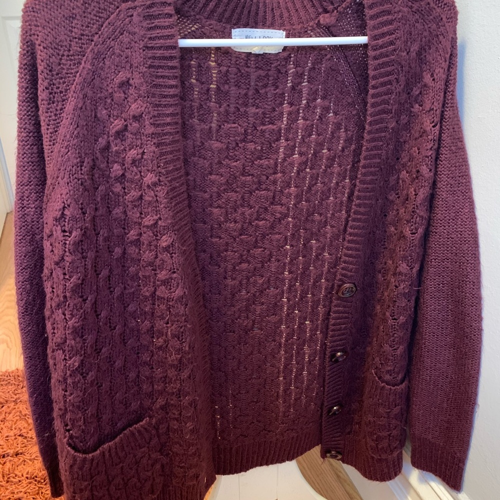 Cozy maroon cardigan